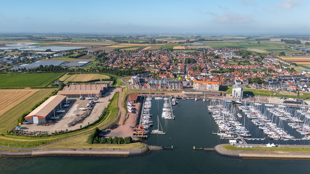 Wonen met uitzicht op de jachthaven van Sint-Annaland